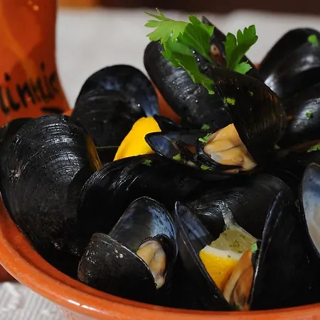 S'anninnia Гостевой дом Гоннеза